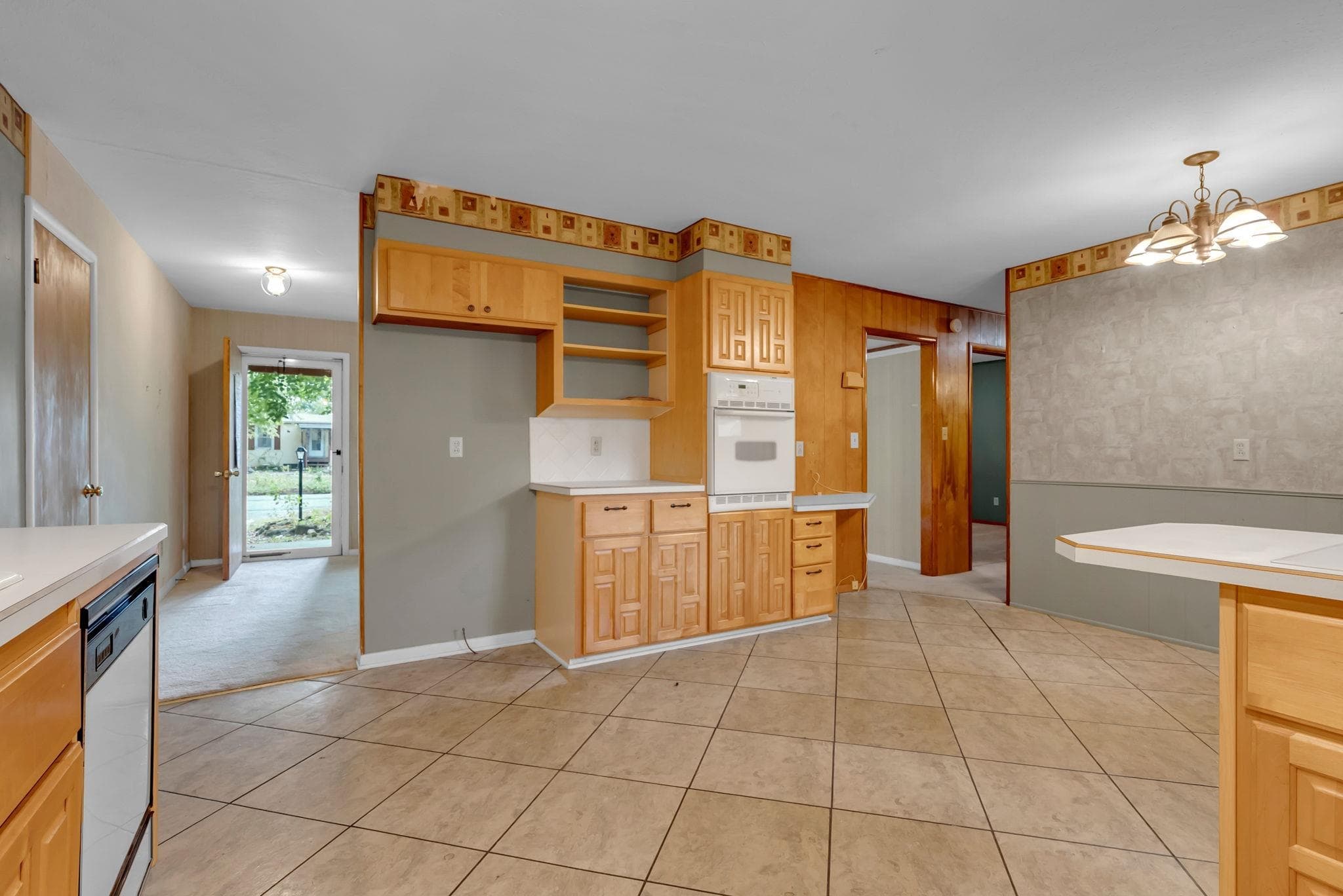 6147 S Lulu Ave photo 6