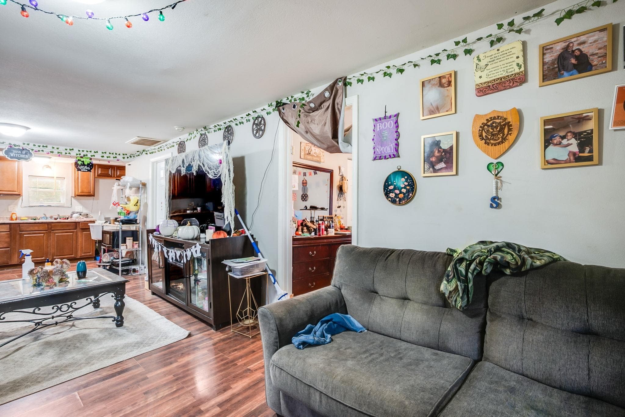 1844 S Hiram Ave photo 2