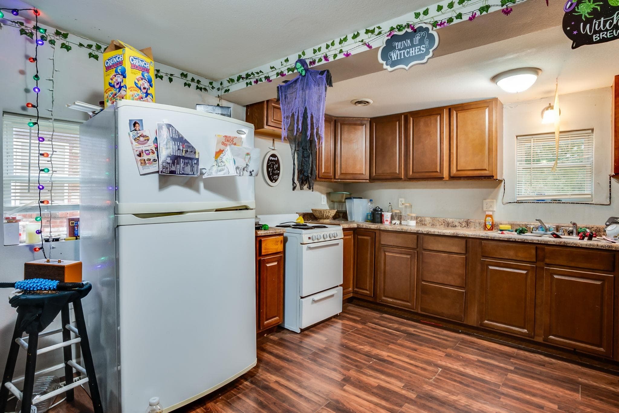 1844 S Hiram Ave photo 3