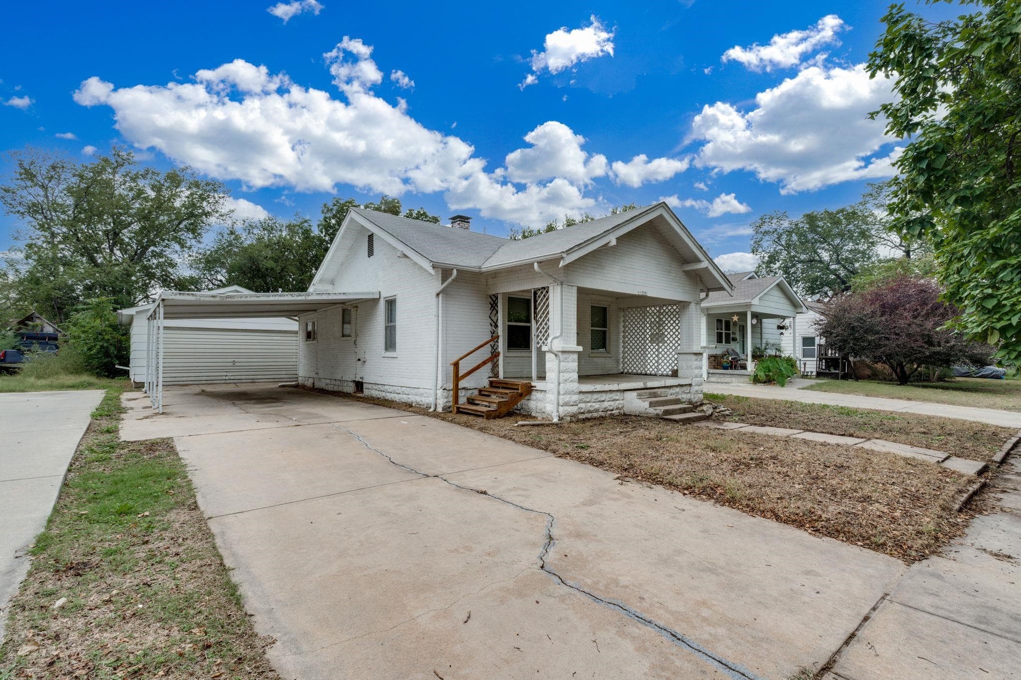 2041 S Wichita St photo 2