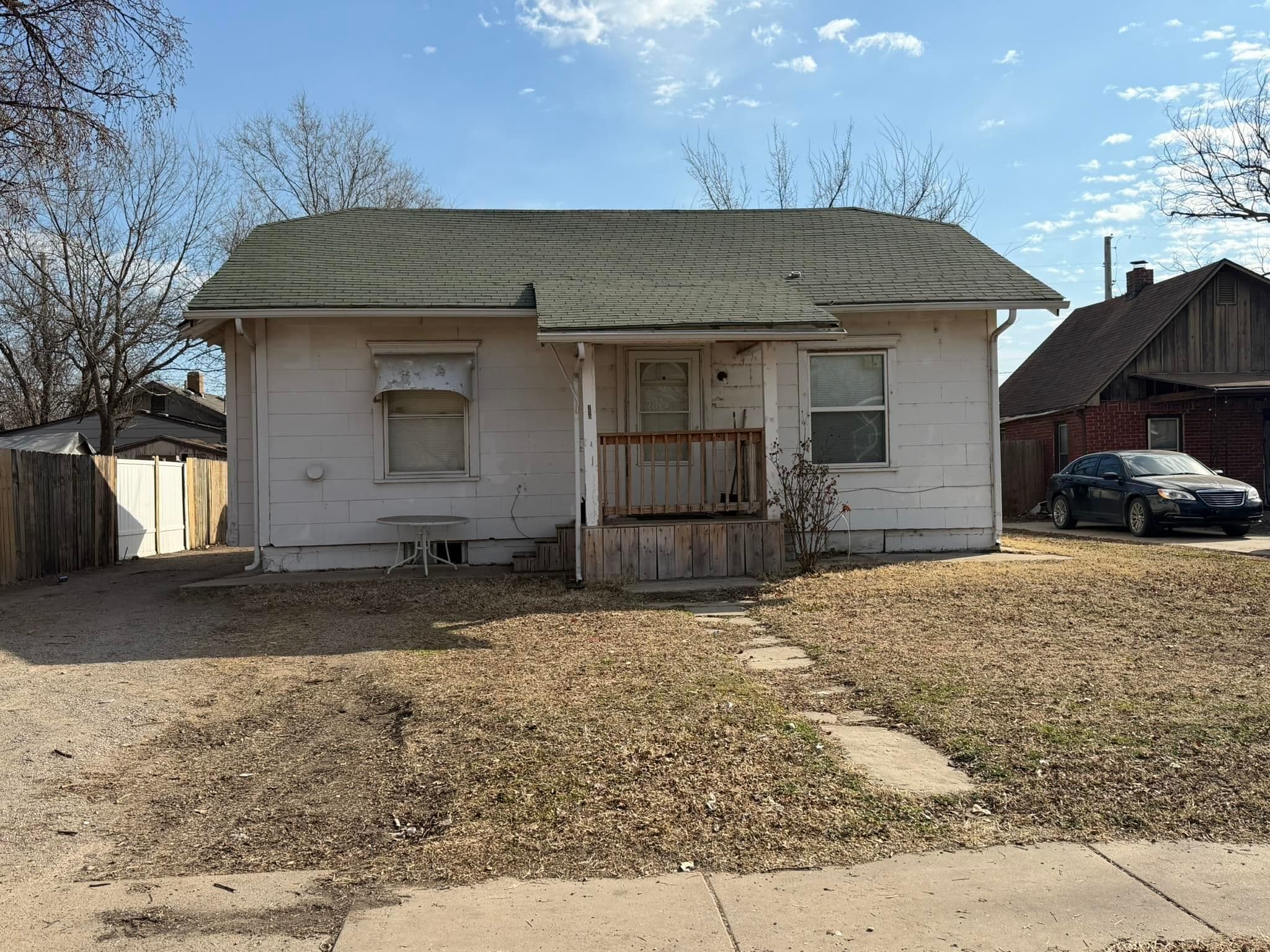 1306 S Santa Fe