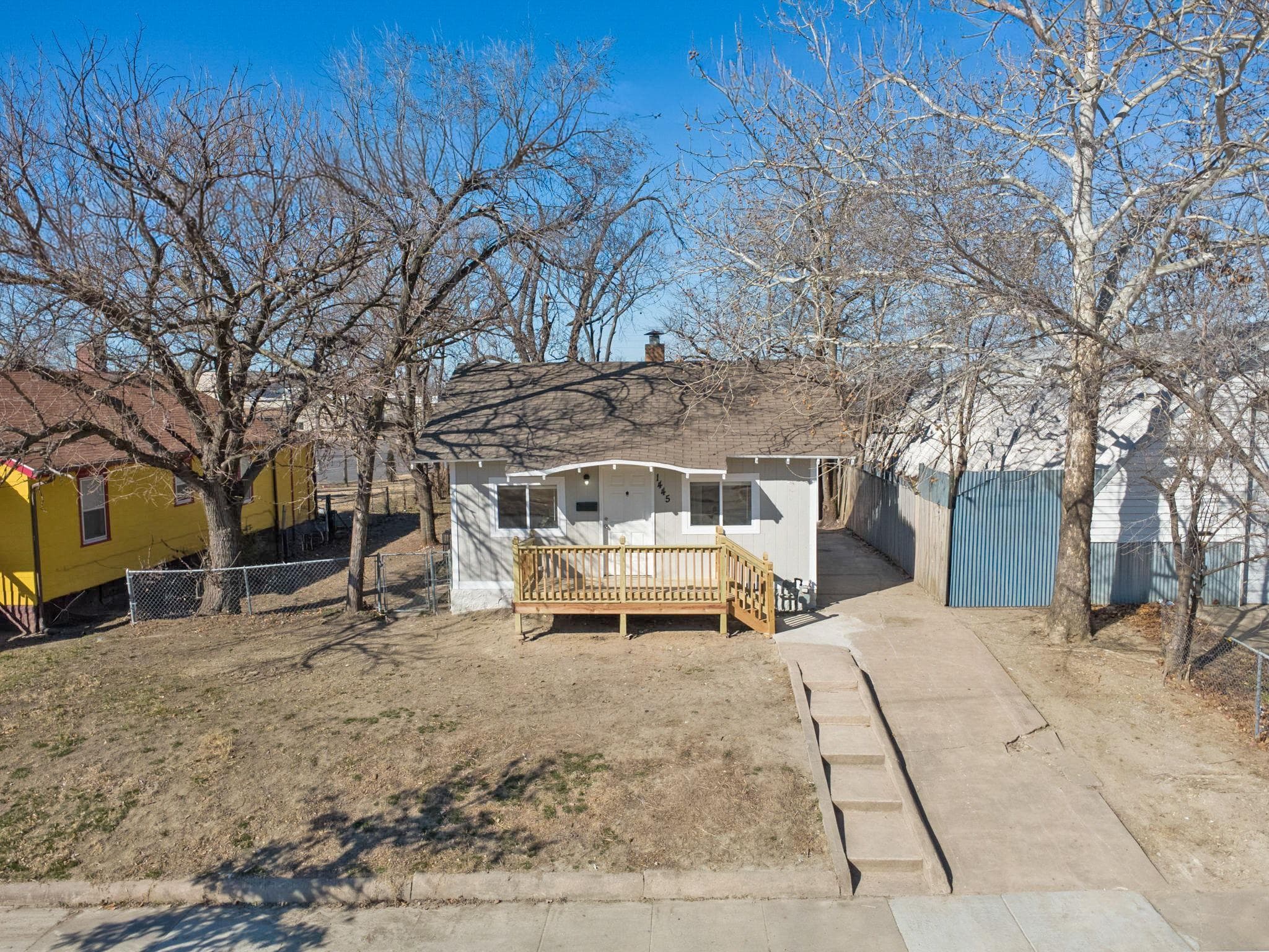 1445 N Lorraine Ave