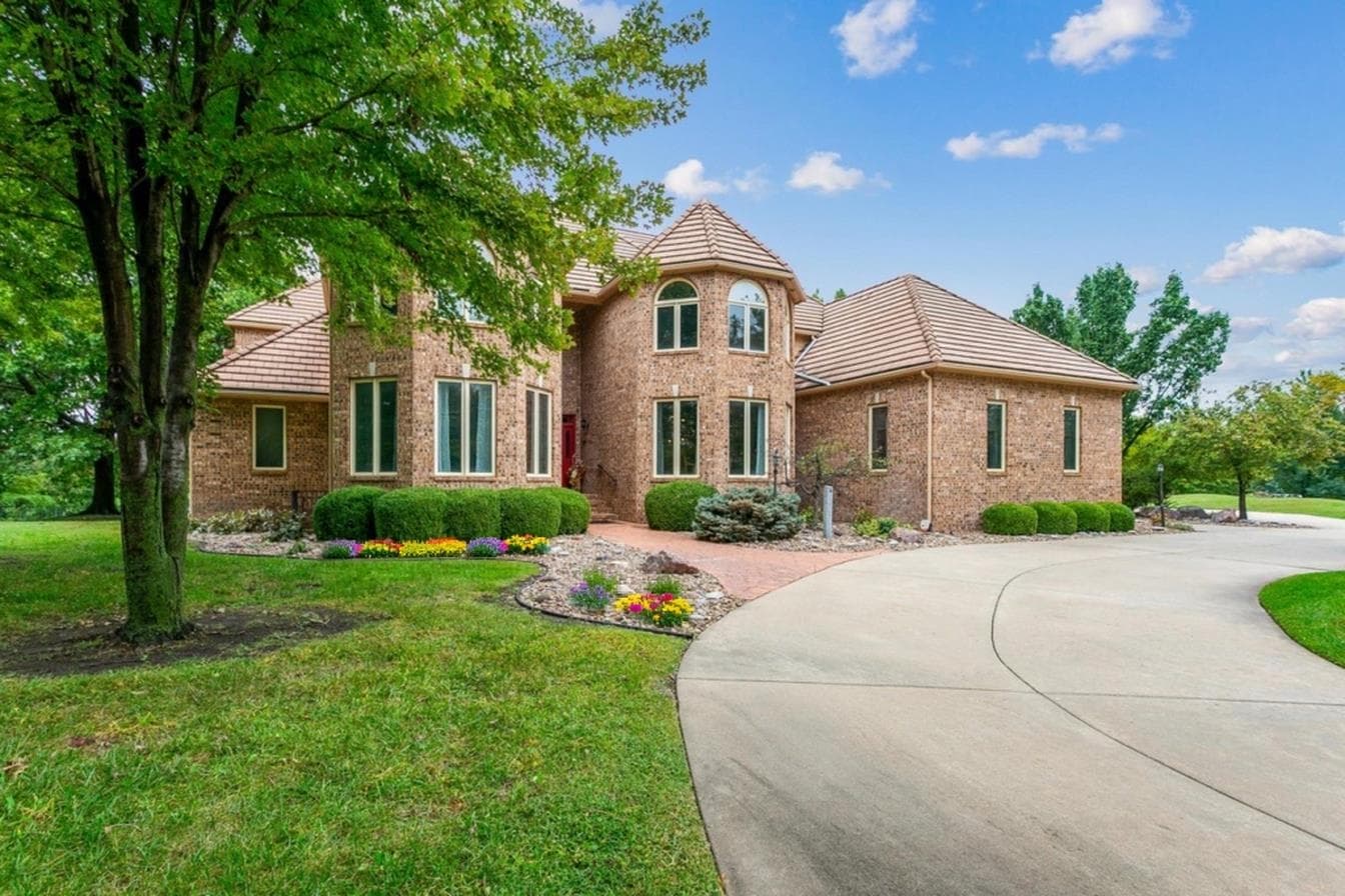 1509 N Freedom Rd