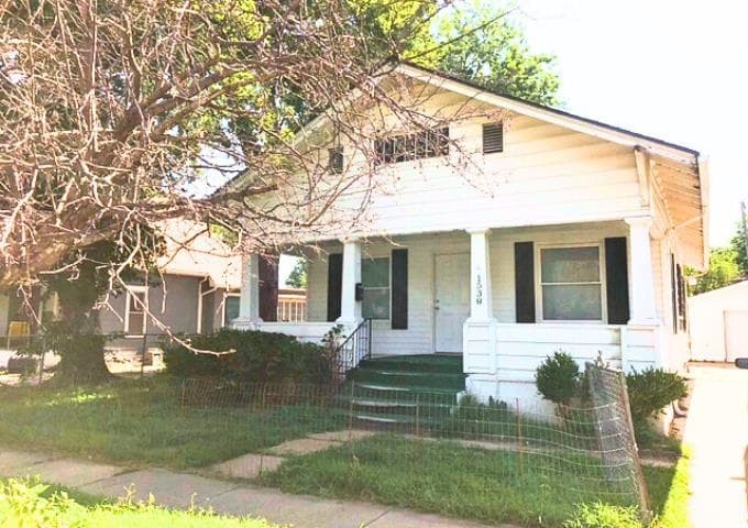 1538 S Main St