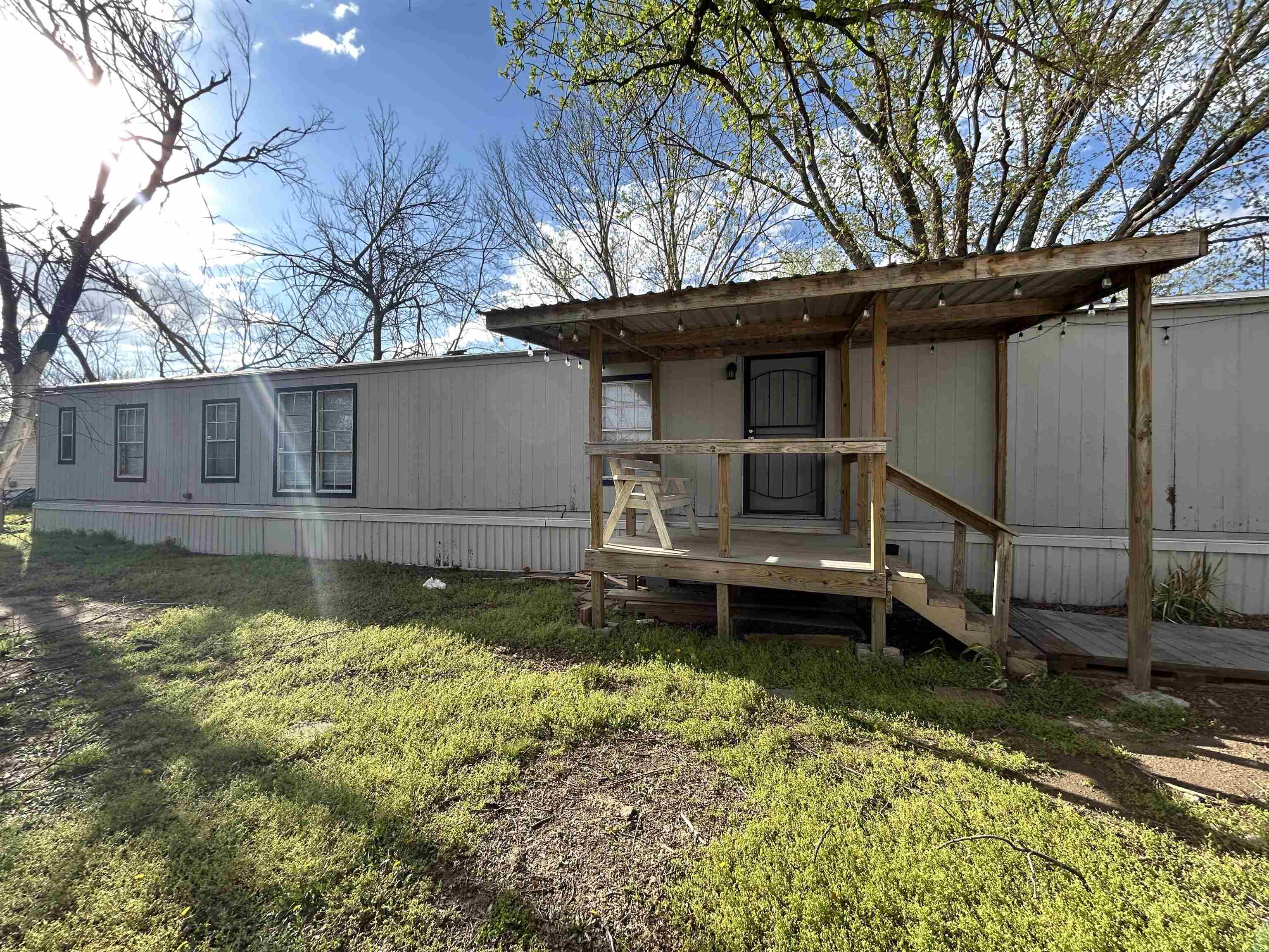 1513 E Idlewild Dr