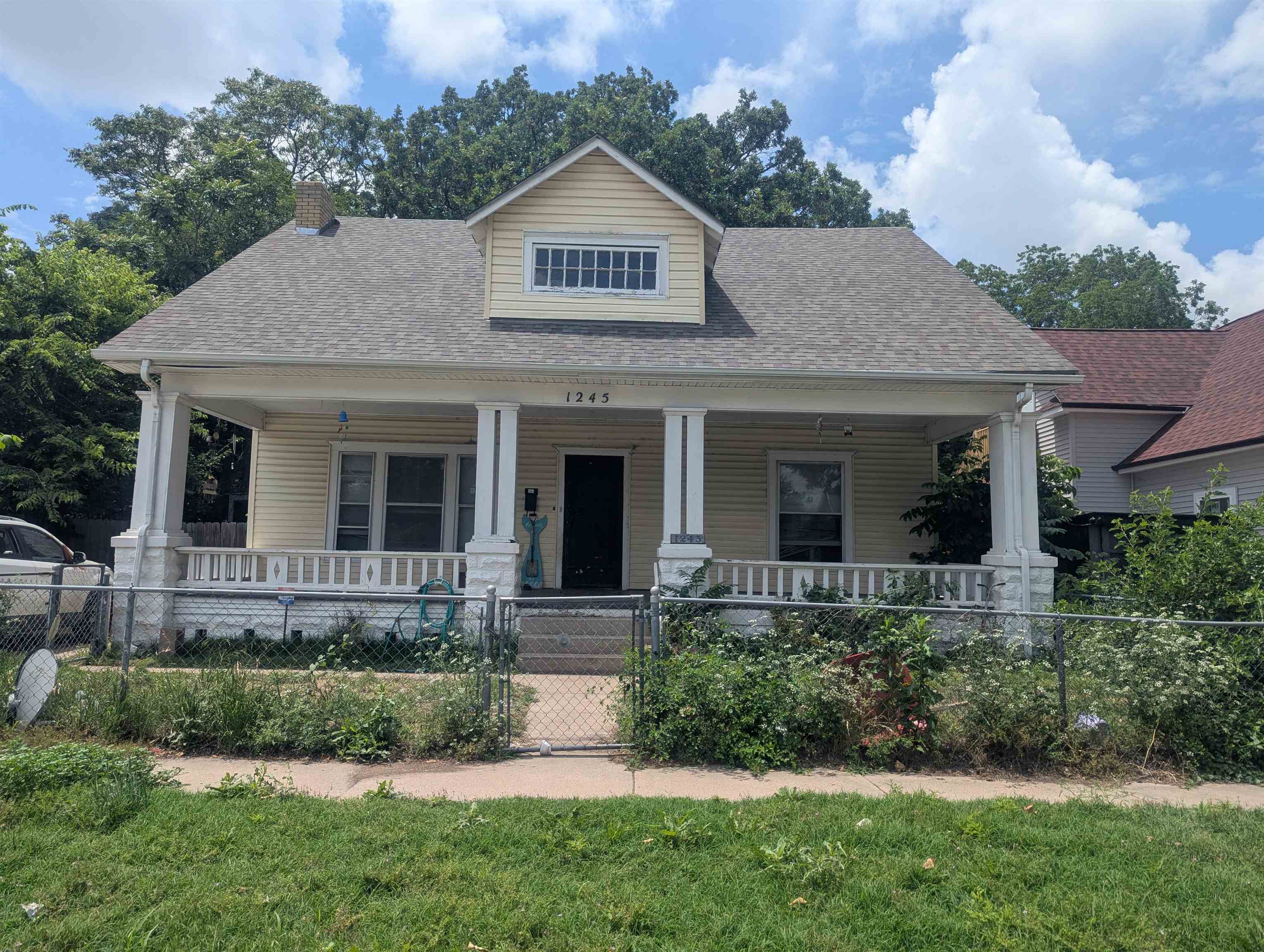 1245 S Main