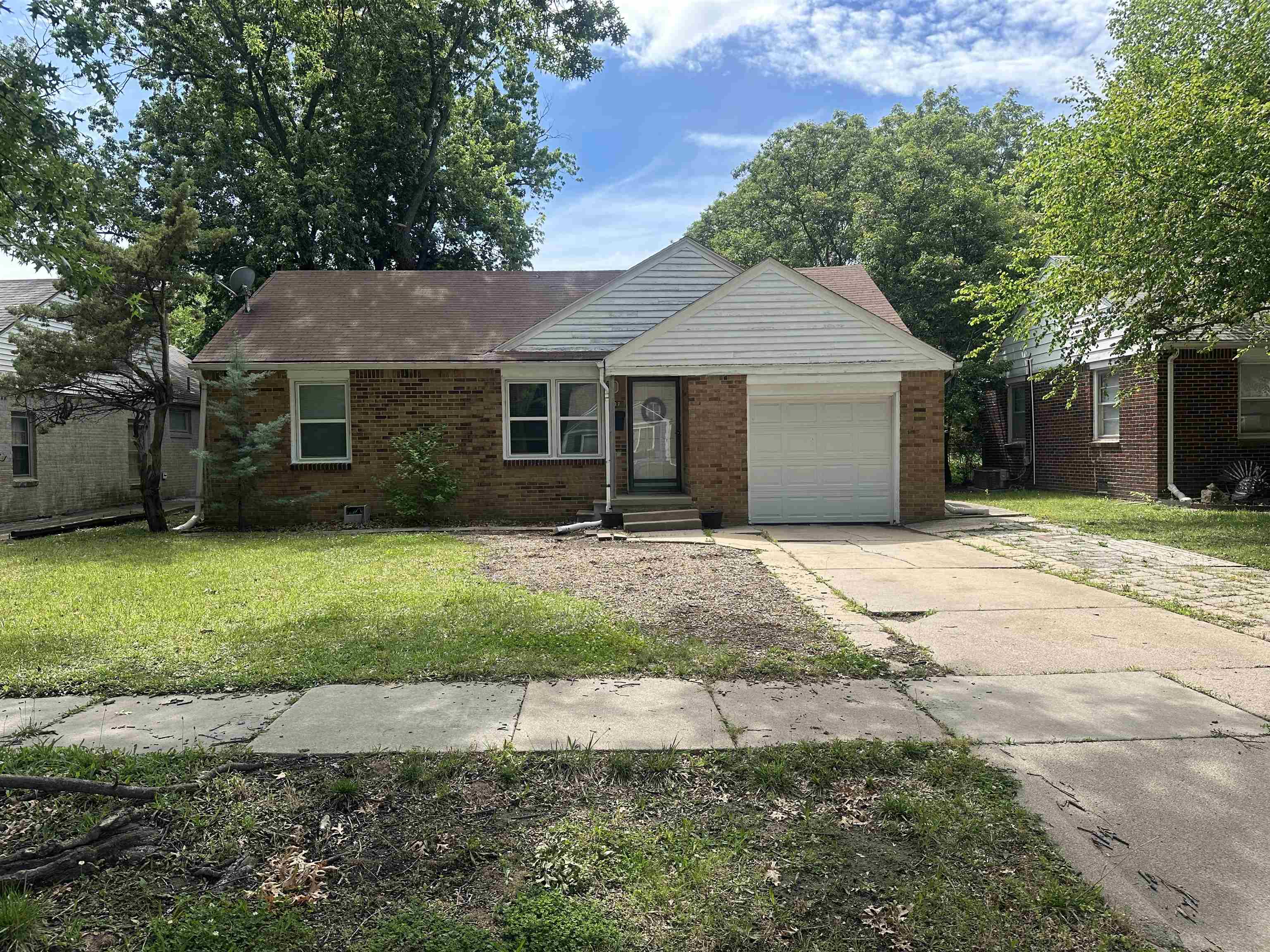 637 S Lightner Dr.