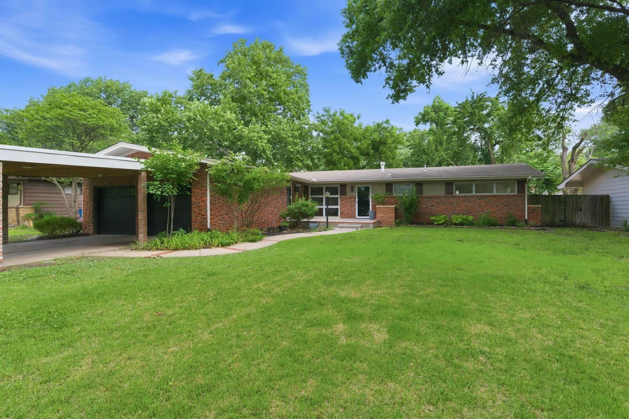 6520 E Marjorie