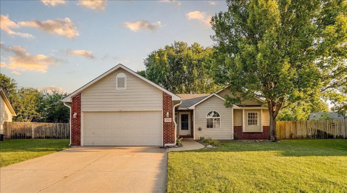 2721 N Stoney Point Ct