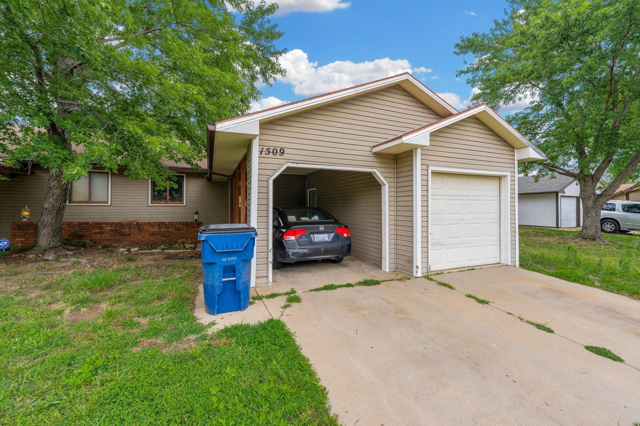 1509 N Smith Cir