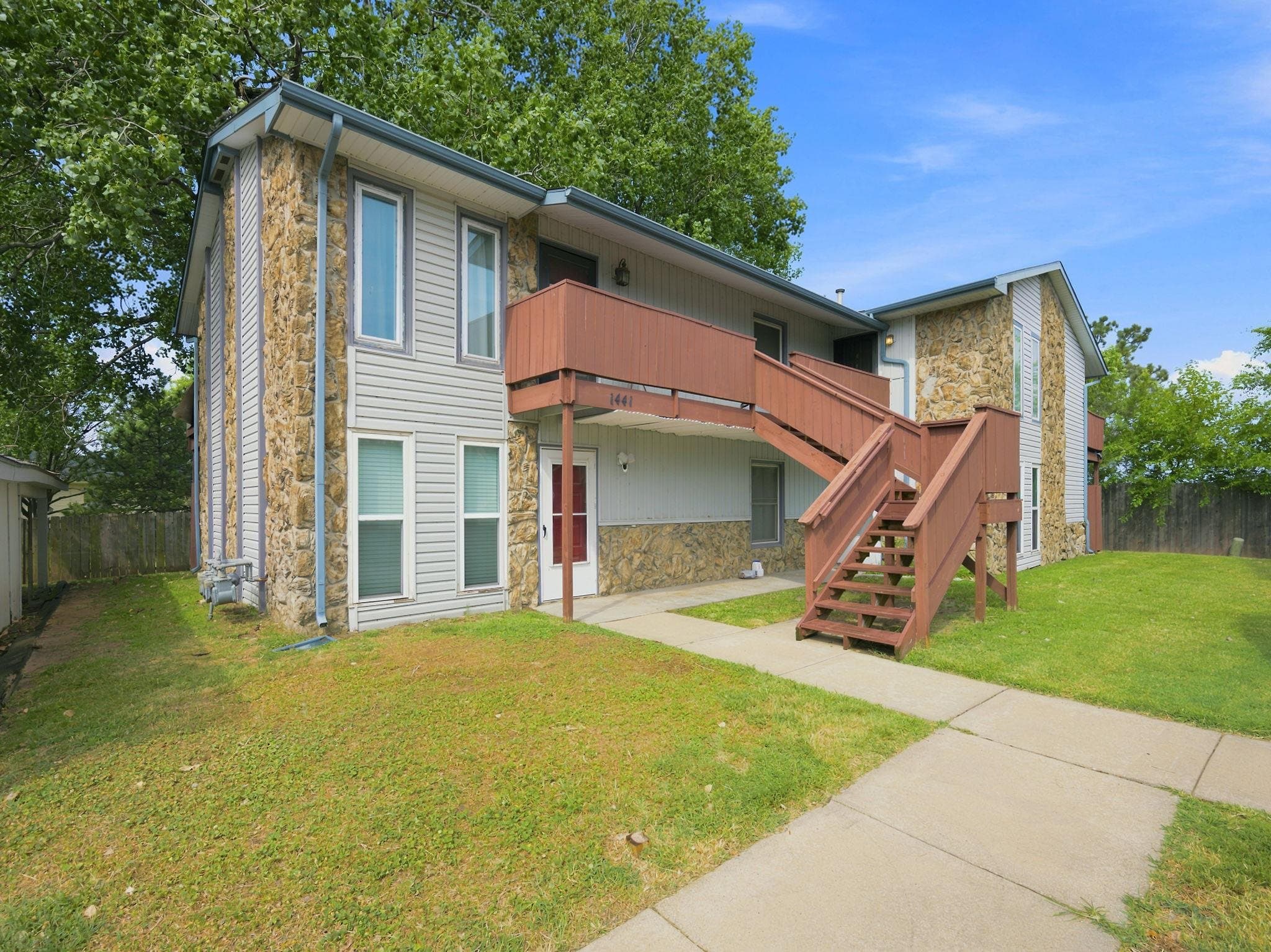 1441 N Smith Ct. # 2