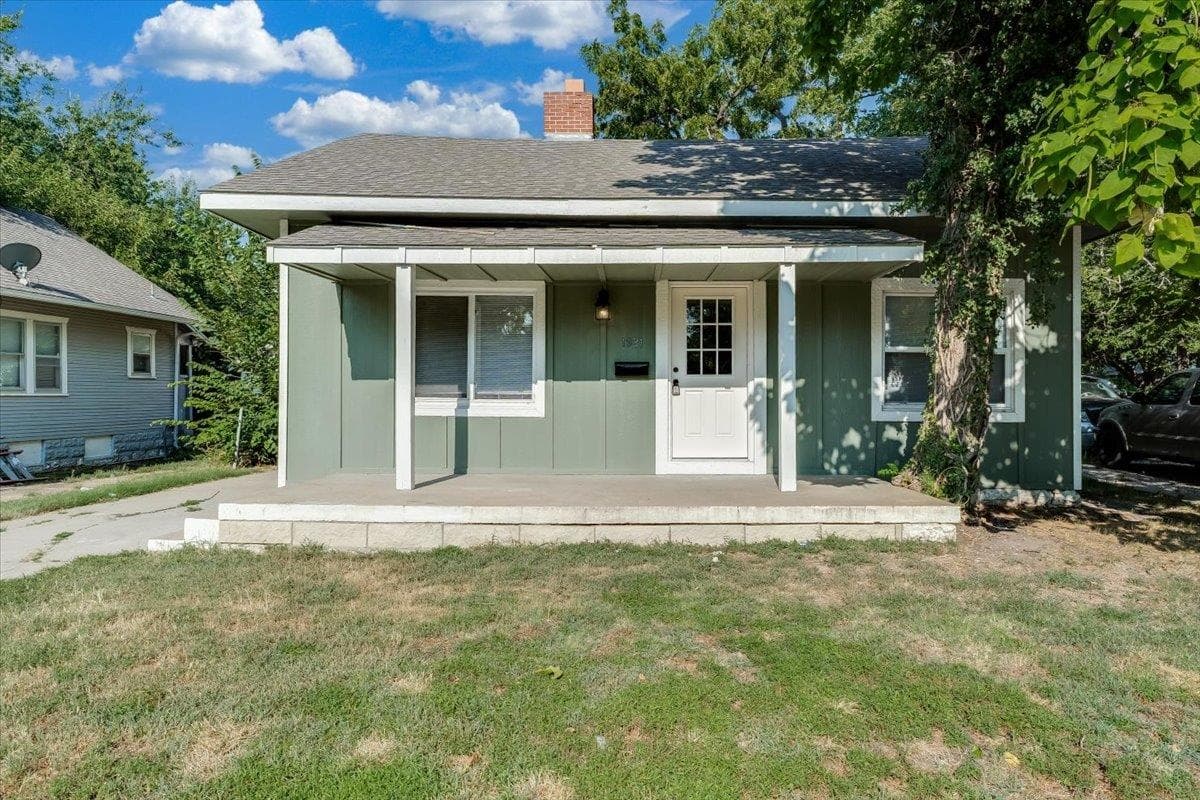 1921 S Main St.