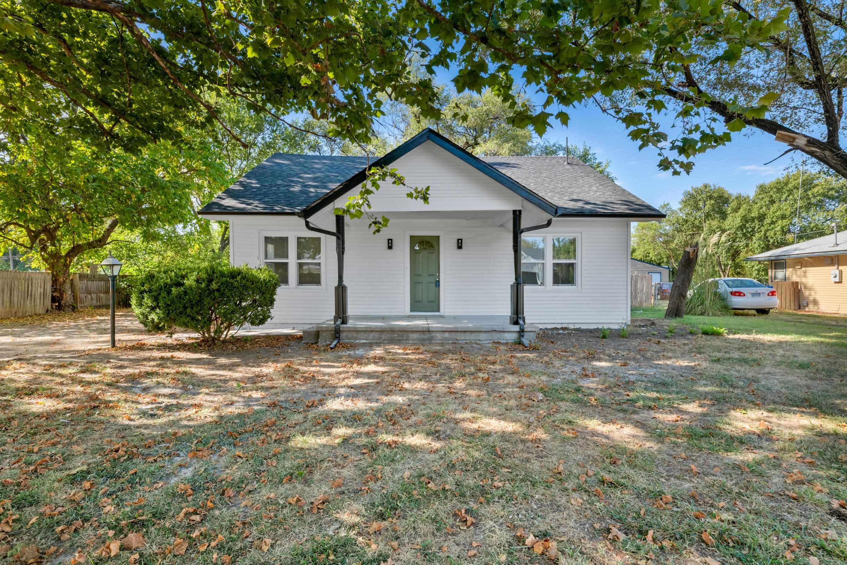3321 W 9th St. N.
