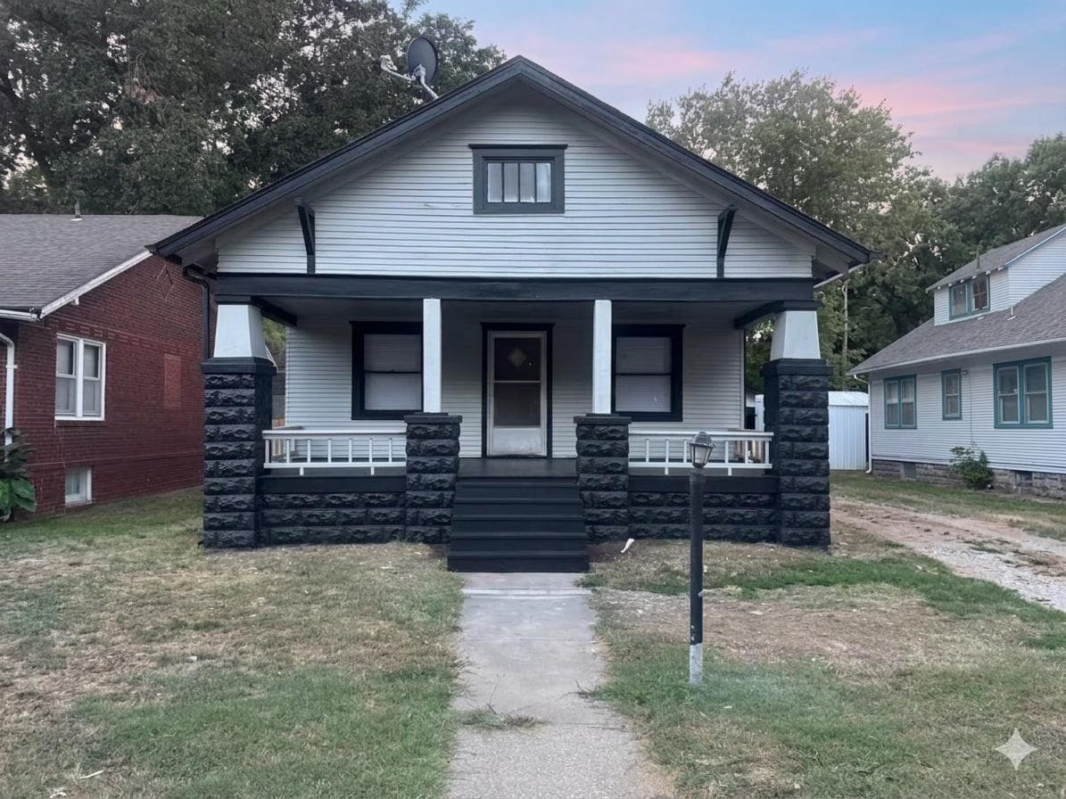 645 N Lorraine Ave