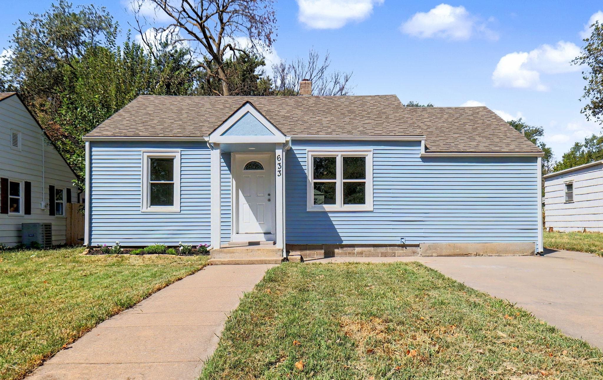 633 N Ridgewood Dr.